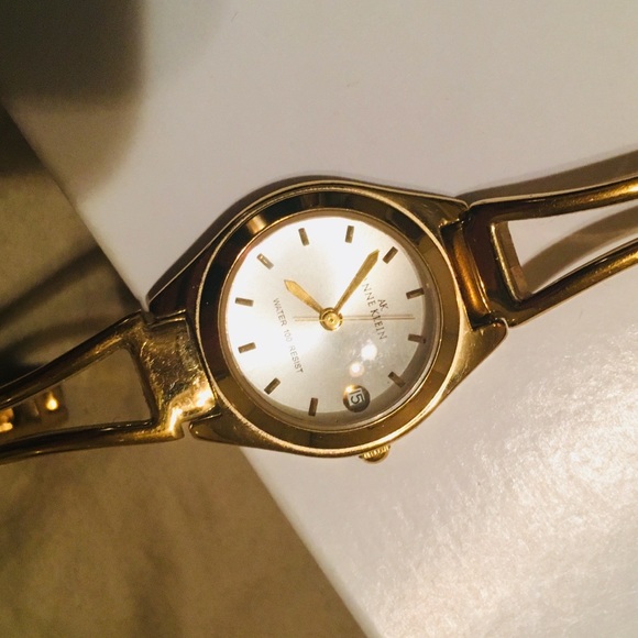 ANNE KLEIN gold bangle watch - Picture 4 of 6